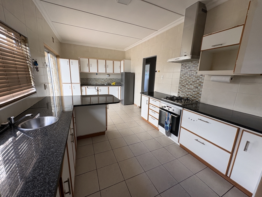 4 Bedroom Property for Sale in Gonubie Eastern Cape